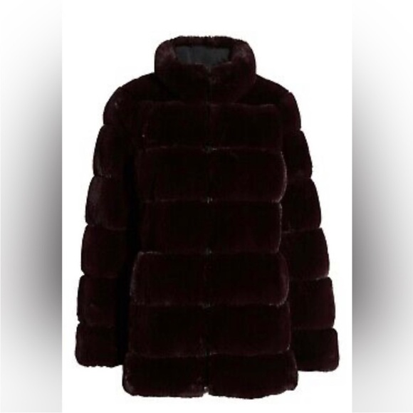 Via Spiga reversible faux fur coat- NWOT SIZE M - Picture 3 of 9